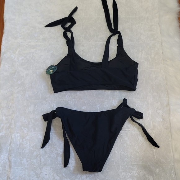 Blooming Jelly Black Tie-Side Bikini Set - Picture 4 of 6